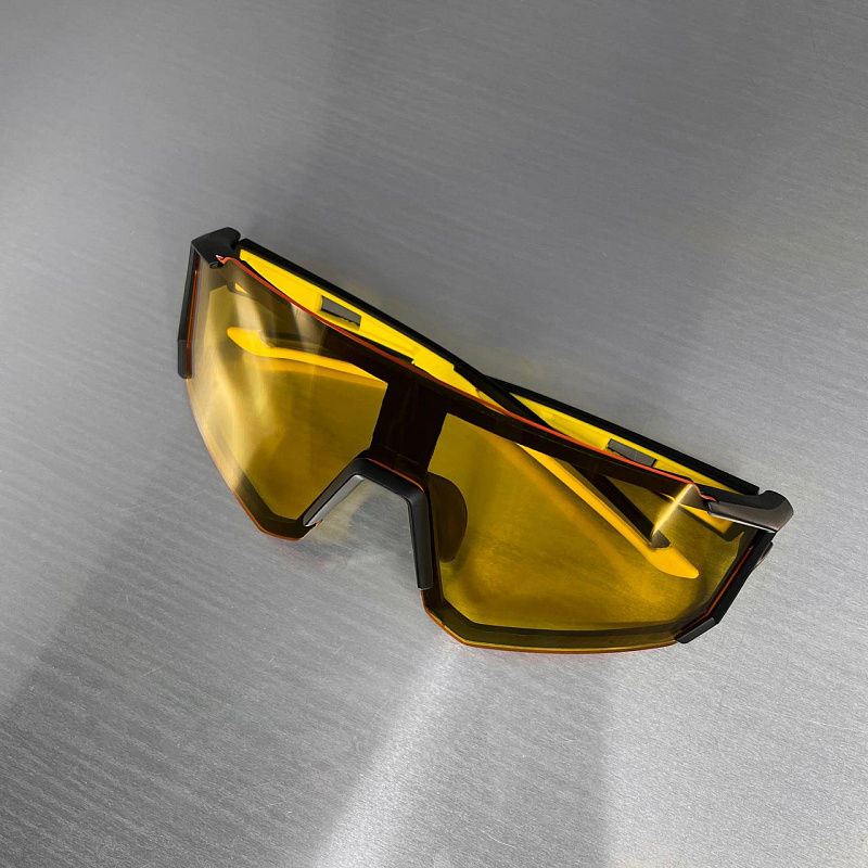Очки солнцезащитные FLAT RIOT "Horizon" Yellow\Black