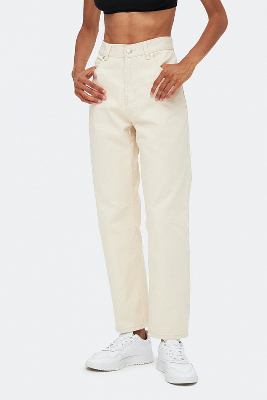 Джинсы зауженные женские SHU бежевые