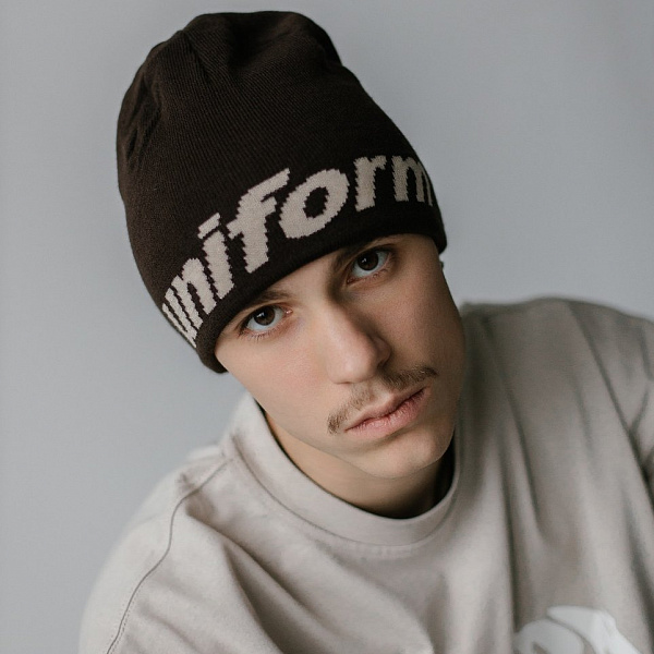 Шапка UNIFORM Sport Classic коричневый