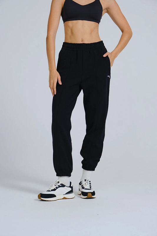 Брюки трикотажные ANTA W Черный