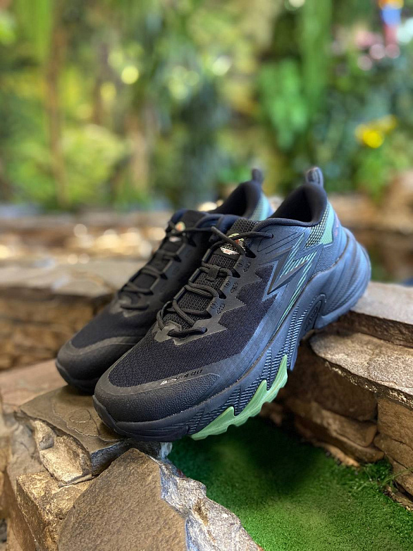 Кроссовки 361° W572433302-7W Mountaineer obsidianblack/wild green черный/зеленый