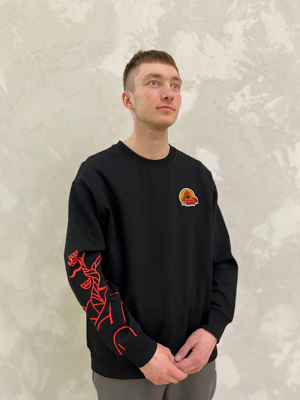 Толстовка PEAK ROUND NECK SWEATER BLACK Чёрный