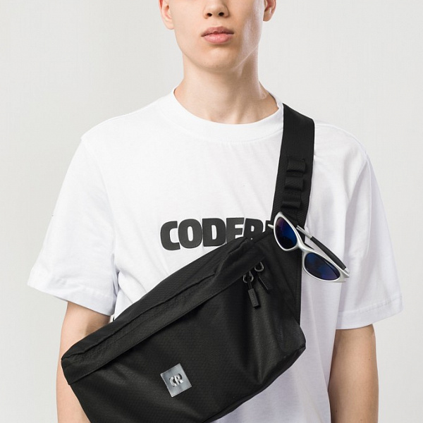 1Сумка поясная CODERED Big B Черный/Черная стропа